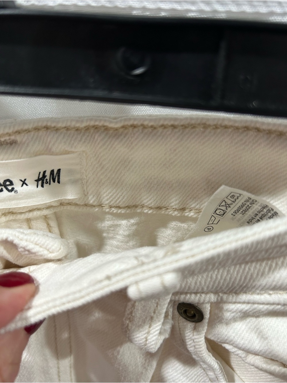 Lee x H&M Off-white/cream Relaxed Hi Rise Balloon jeans LN - Picture 2 of 5